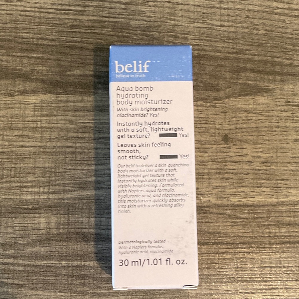 Belif Aqua Bomb Hydrating Body Moisturizer - Blue and White